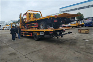 雨花区同城汽车补胎